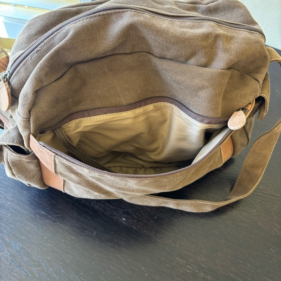 LL Bean Vintage Leather and Tan Canvas Messenger Crossbody Laptop Bag - Picture 9 of 14